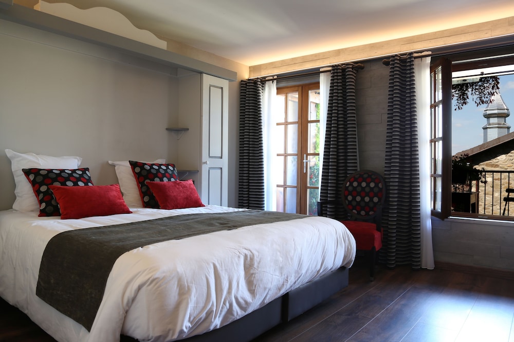 Superior Double Room, City View photo 1