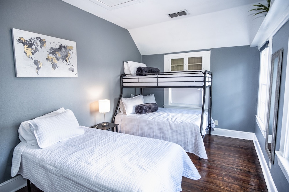 Apartment (2 Bedrooms)