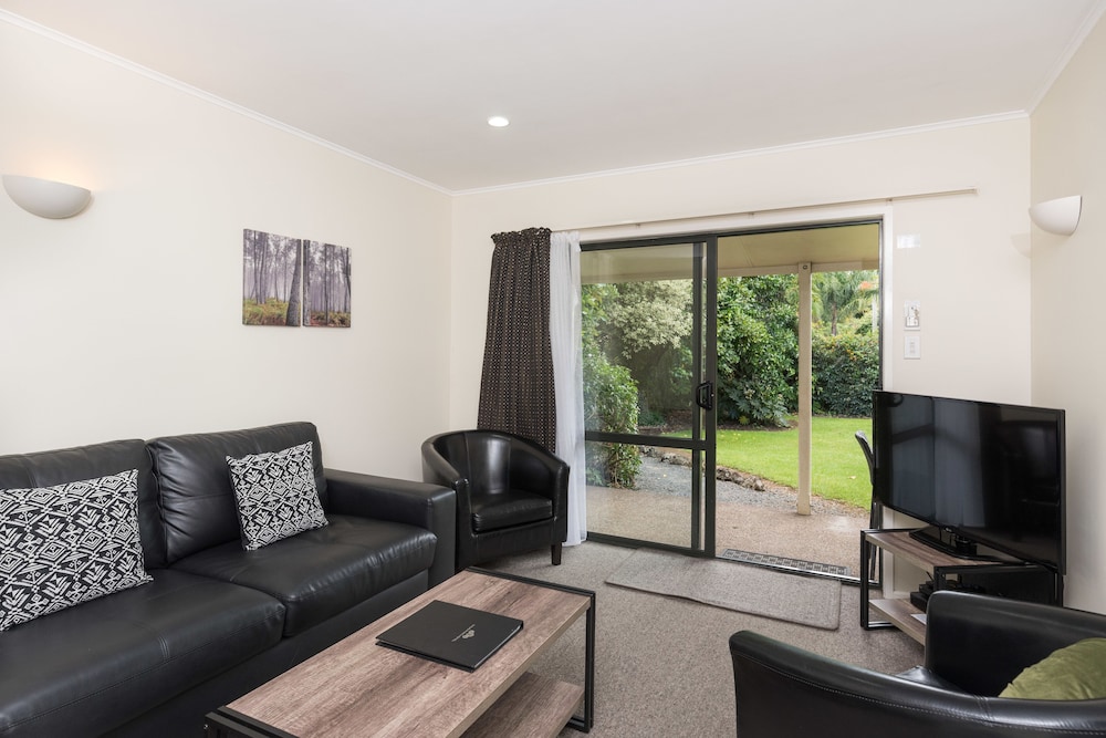 Family Apartment, 2 Bedrooms photo 1