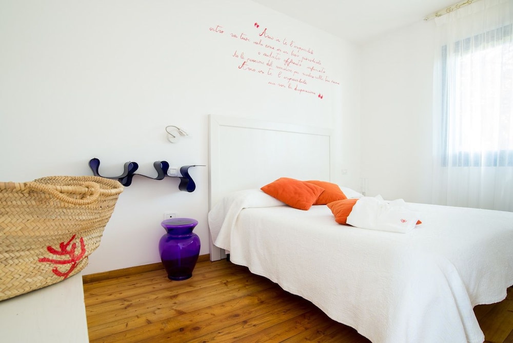 Comfort Room photo 2