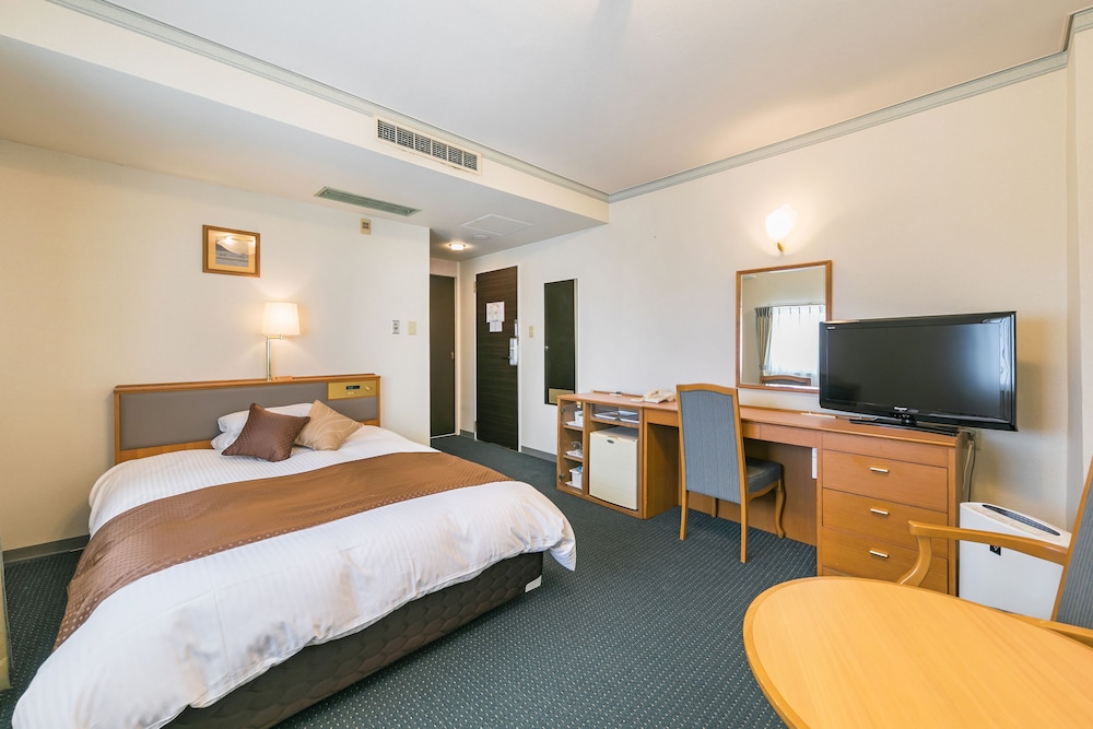 Standard Double Room - (Single Use) West Building
