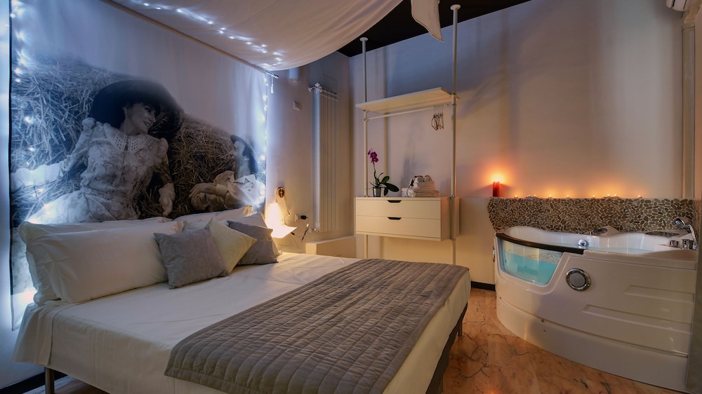 Luxury Double or Twin Room, 1 Bedroom, Jetted Tub, City View photo 1