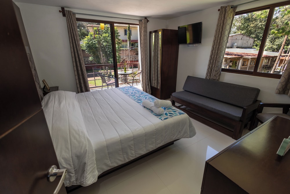 Suite, Balcony photo 3
