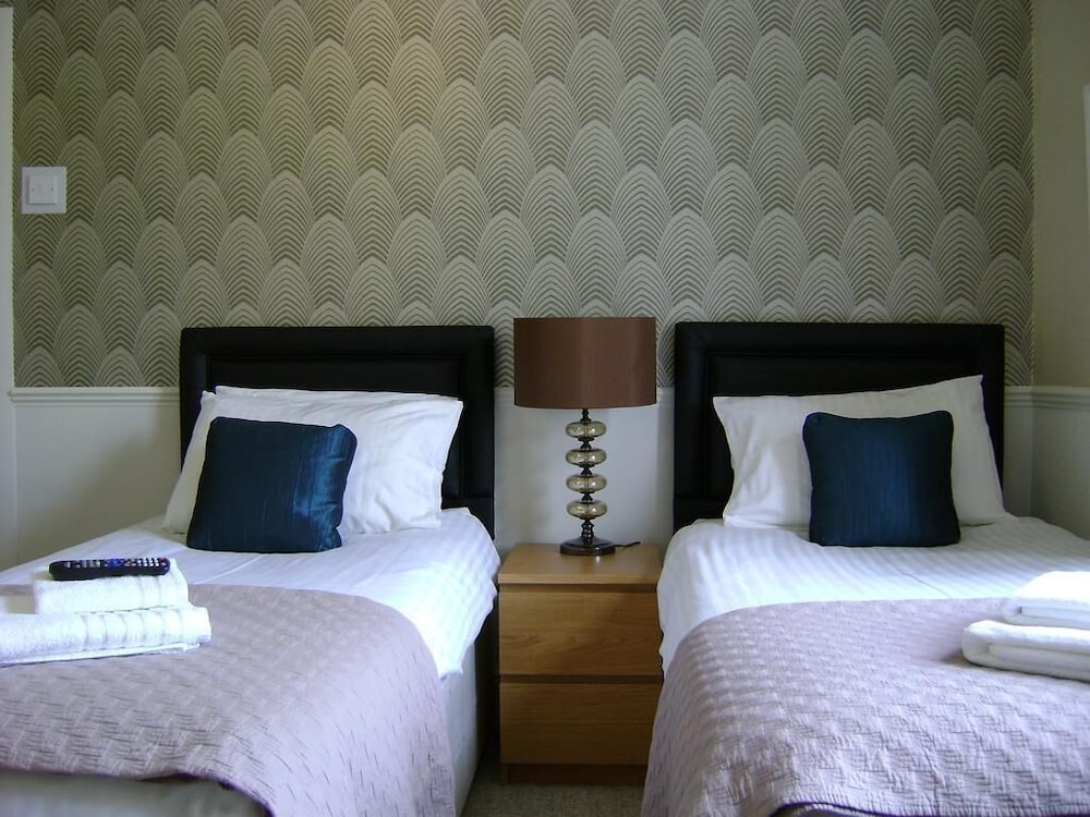 Twin Room, Ensuite photo 1