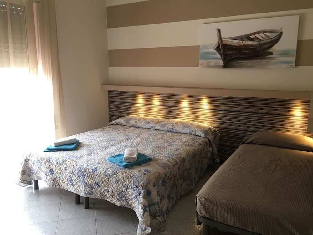 Family Apartment, 3 Bedrooms, Courtyard View, Tower photo 1