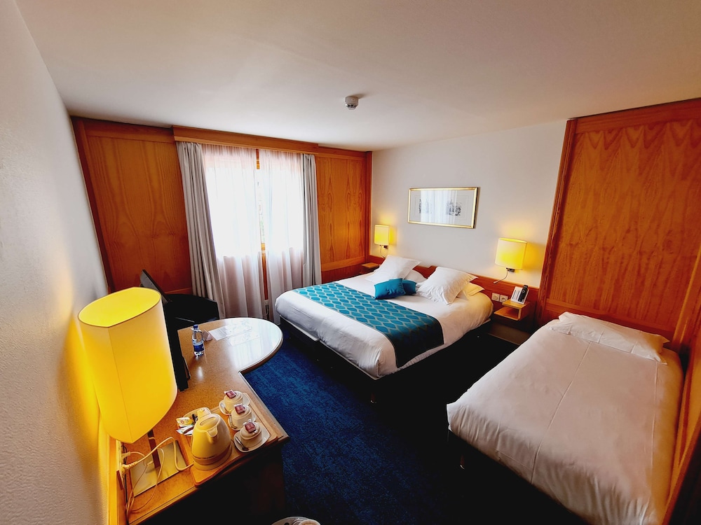 Superior Room, Multiple Beds (Larger Room)