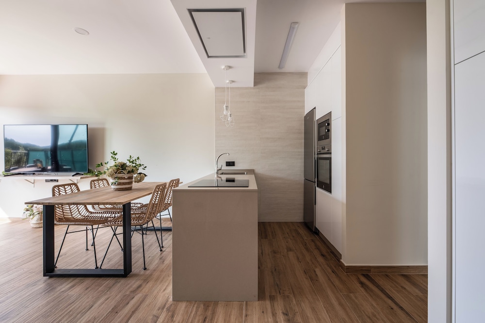 Apartamento, 3 Habitaciones, Aire Acondicionado, Frente al Mar