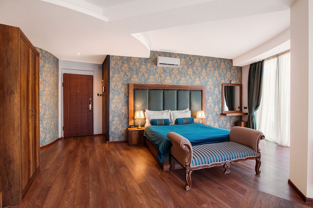 Deluxe Double Room, 1 Double Bed photo 2