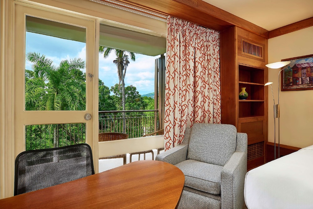 Executive Room, 1 King Bed - Photo 5