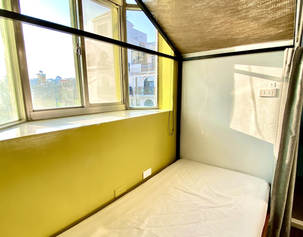 Comfort Shared Dormitory, Women only, Shared Bathroom, Beachfront photo 1