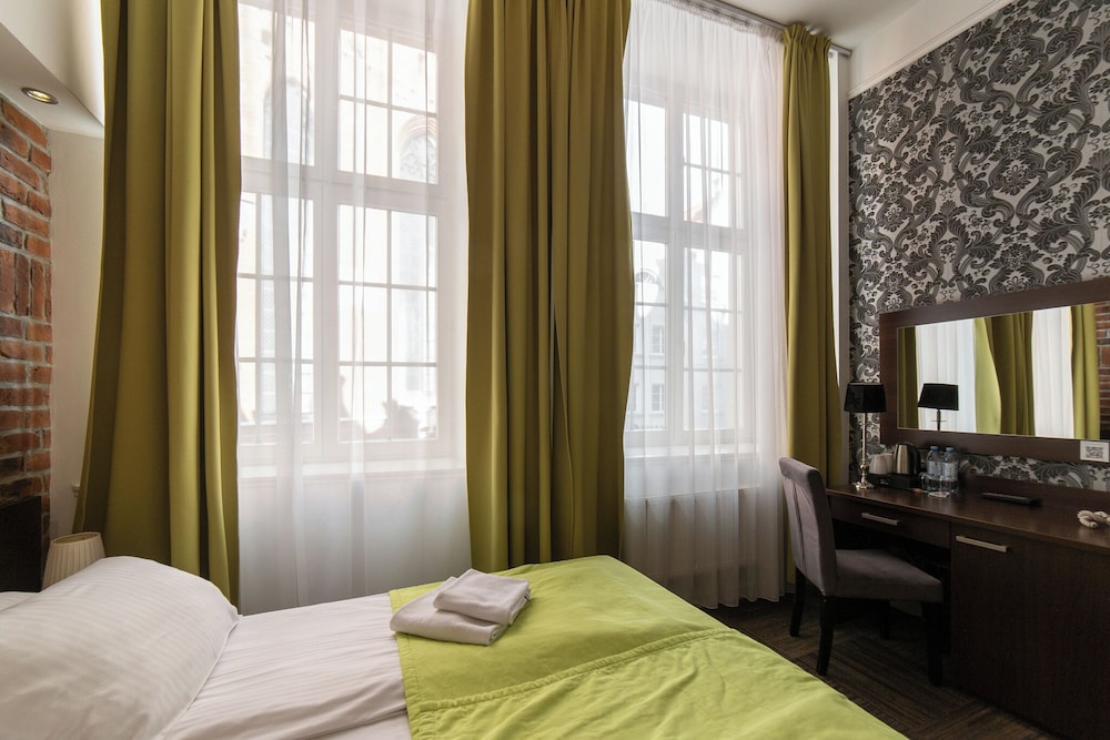 Standard Double Room - Photo 6