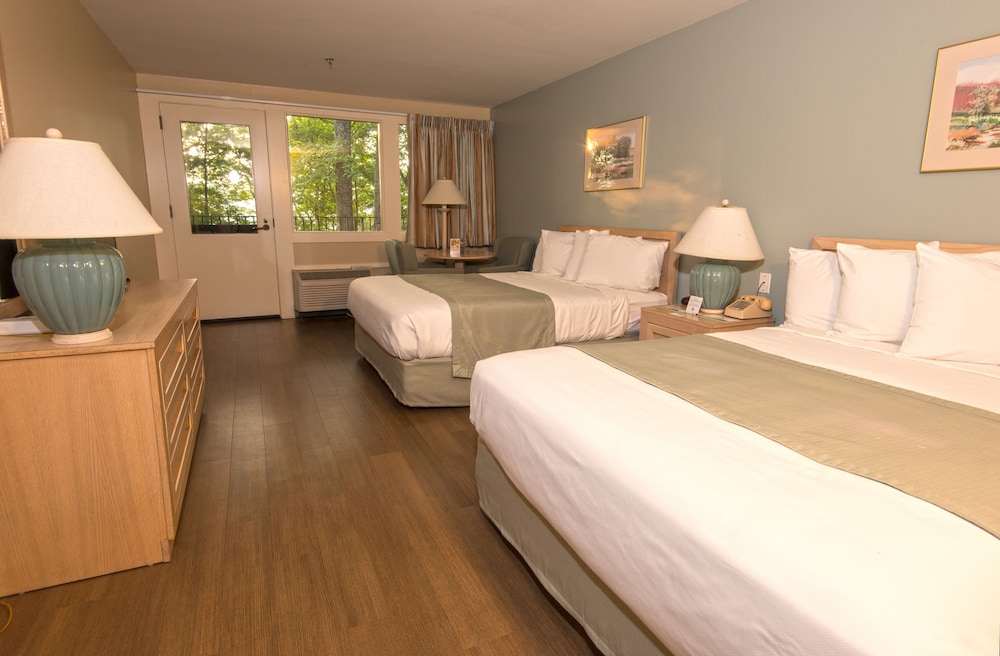 Room, 2 Queen Beds, Balcony photo 1