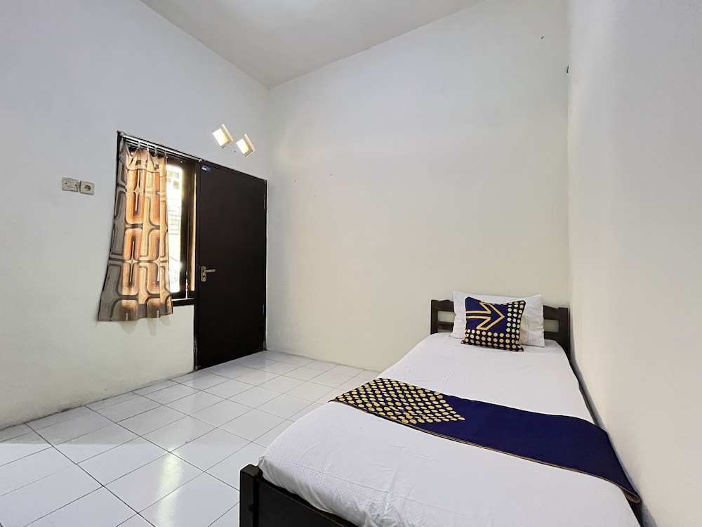 Basic Single Room