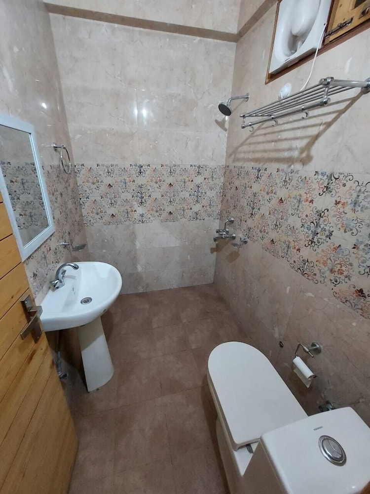Deluxe Double Room photo 2