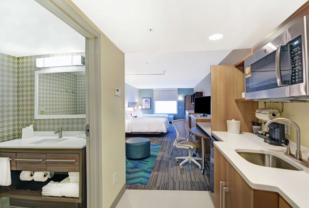 Studio, 2 Queen Beds, Accessible, Bathtub - Photo 2