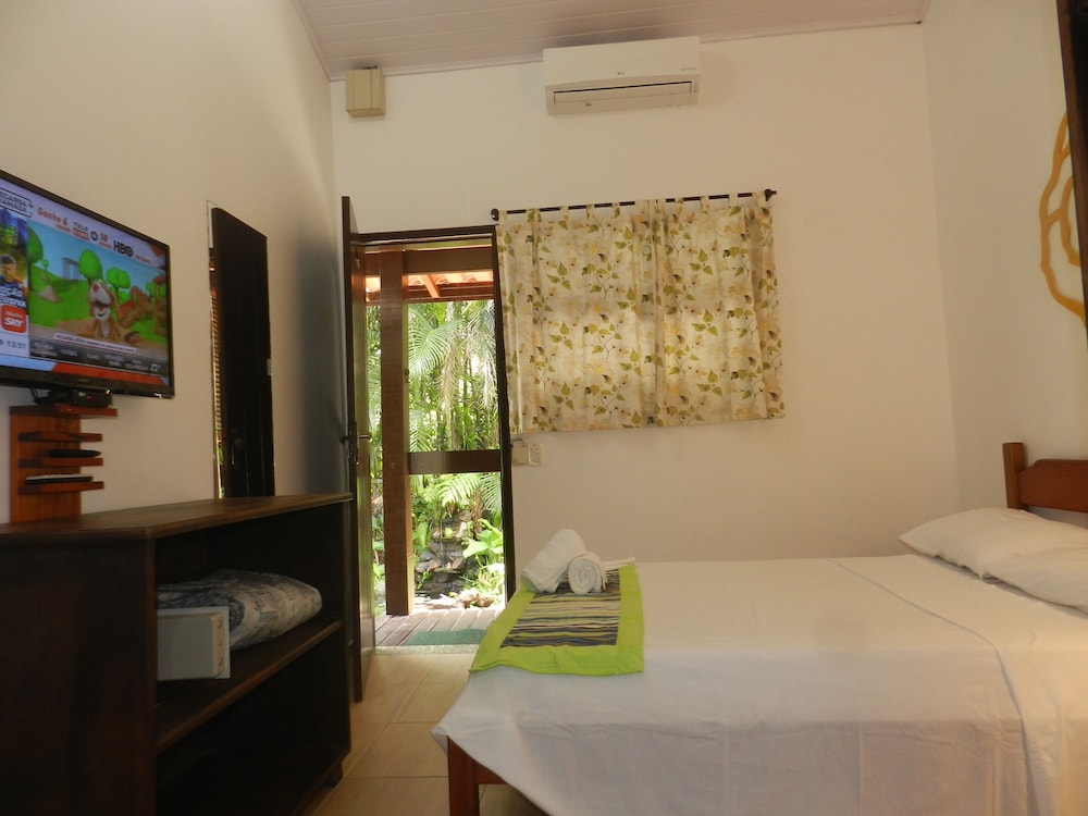 Traditional Suite, Balcony, Garden View