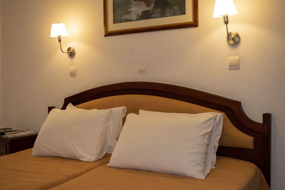 Standard Triple Room - Photo 4