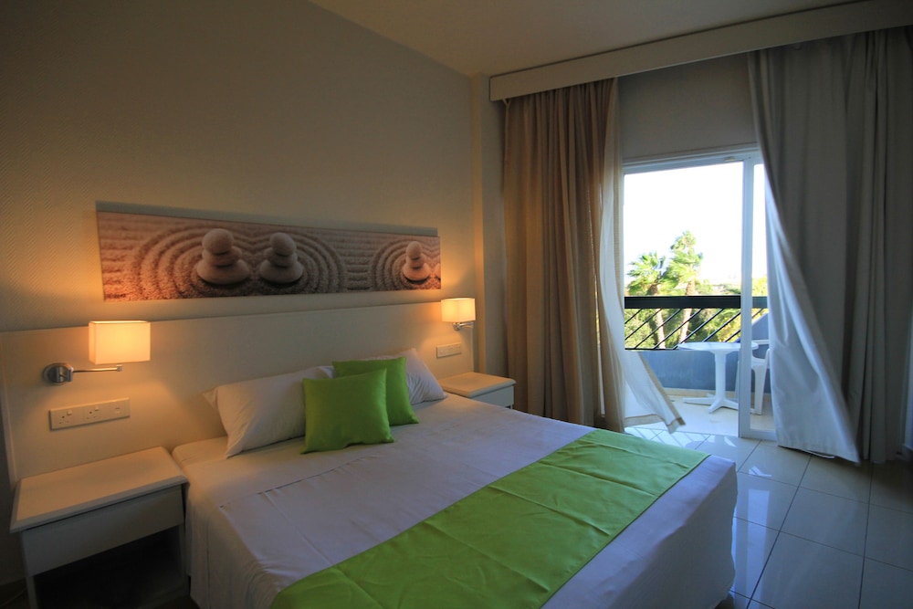 Double Room, View photo 2
