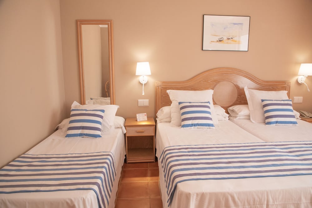 Triple Room (2 + 1) - Photo 1