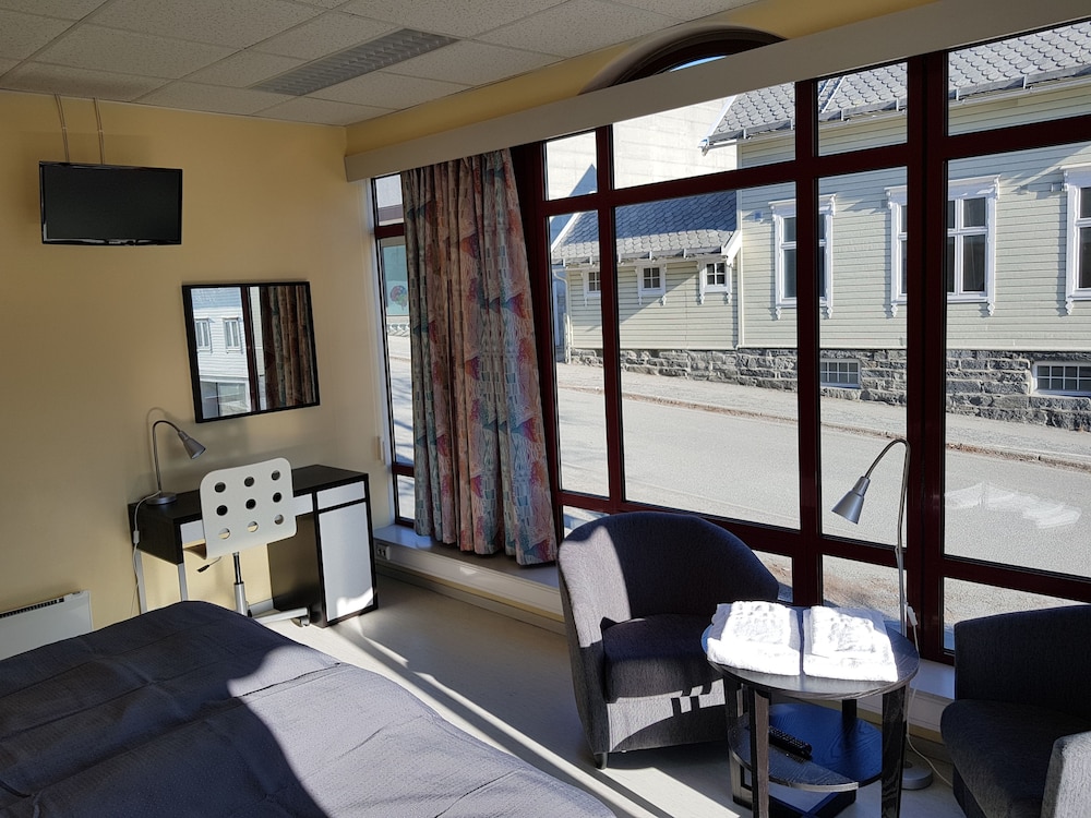 Superior Double Room, Shared Bathroom, Corner photo 3