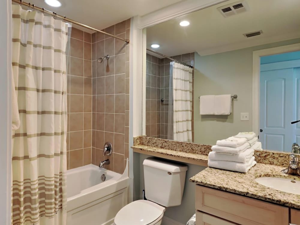 Condo, Multiple Beds, Balcony, Ocean View (#601 - No Pets) photo 3