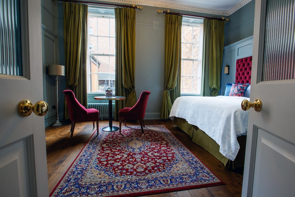 Heritage Period Style Room - Photo 1