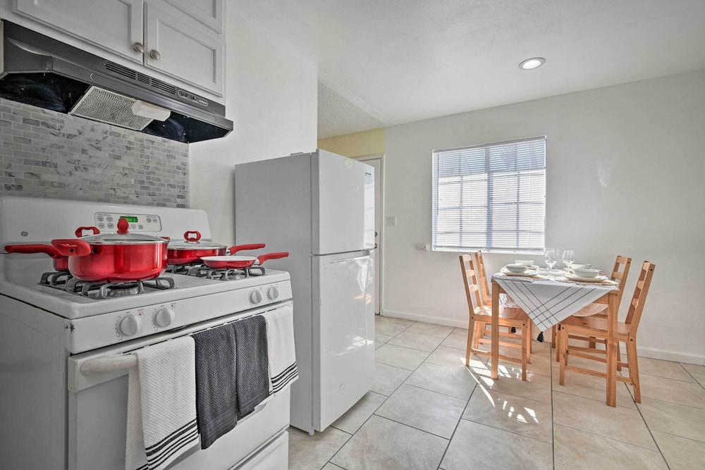 House (2 Bedrooms) photo 2