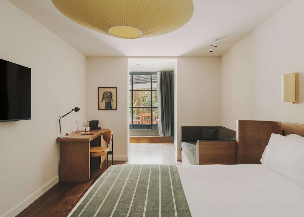 Gallery Room (terrace 4 pax)