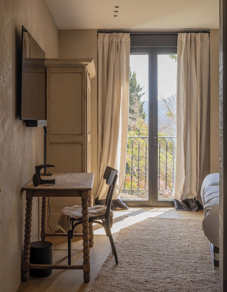 Standard Double or Twin Room photo 3