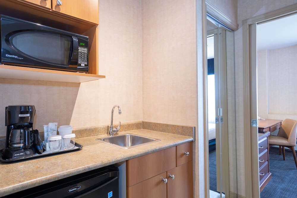 Standard Suite, 1 King Bed with Sofa bed, Kitchenette - Photo 2