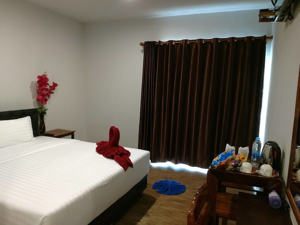 Deluxe Double Room, 1 Double Bed, Garden View, Ground Floor