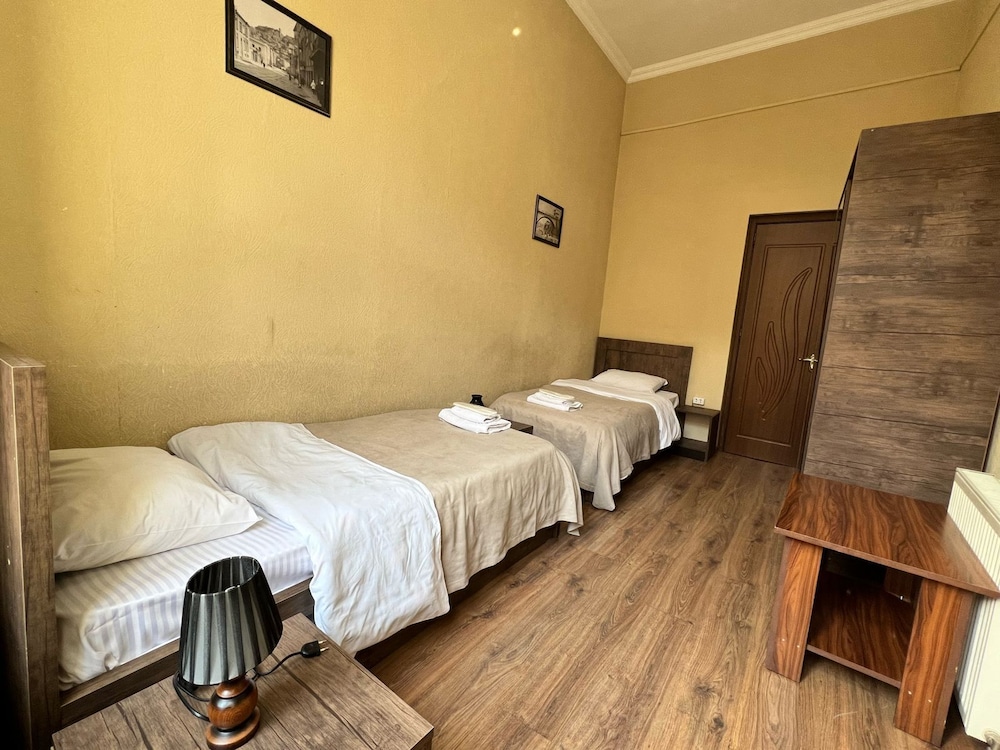 Classic Twin Room