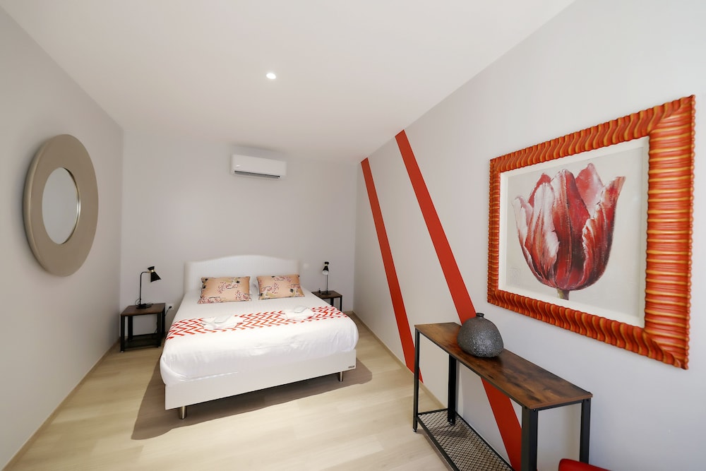 Apartment (Safari)