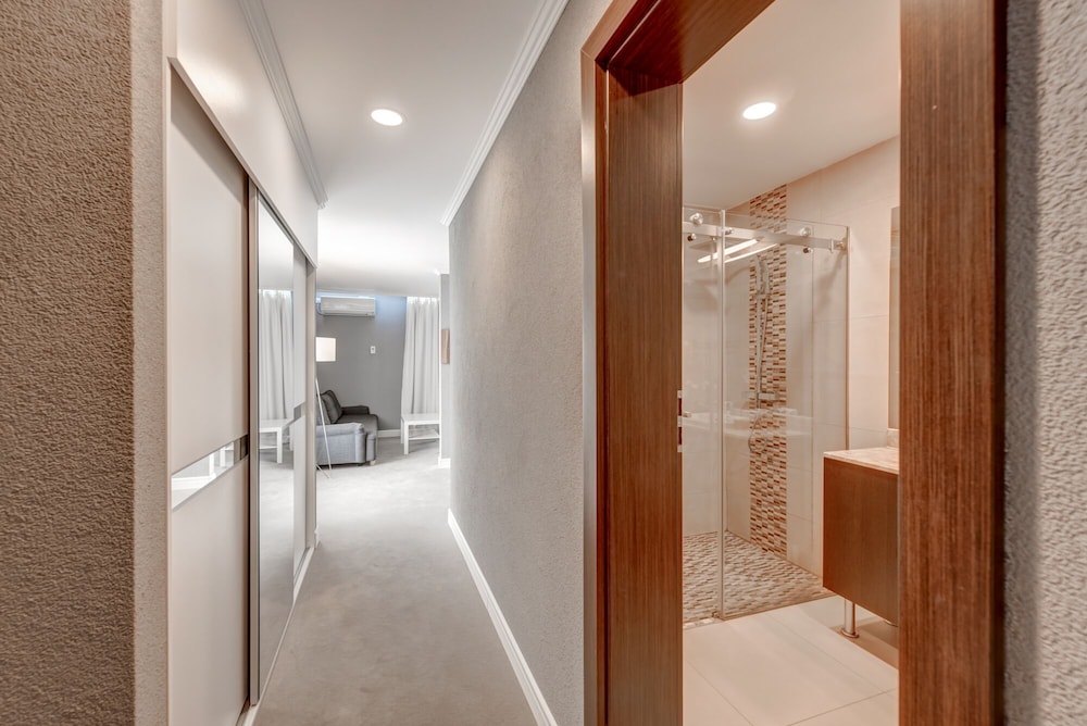 Luxury Triple Room, Balcony photo 2