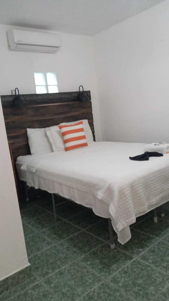 Economy Double Room, Non Smoking, Courtyard View photo 1