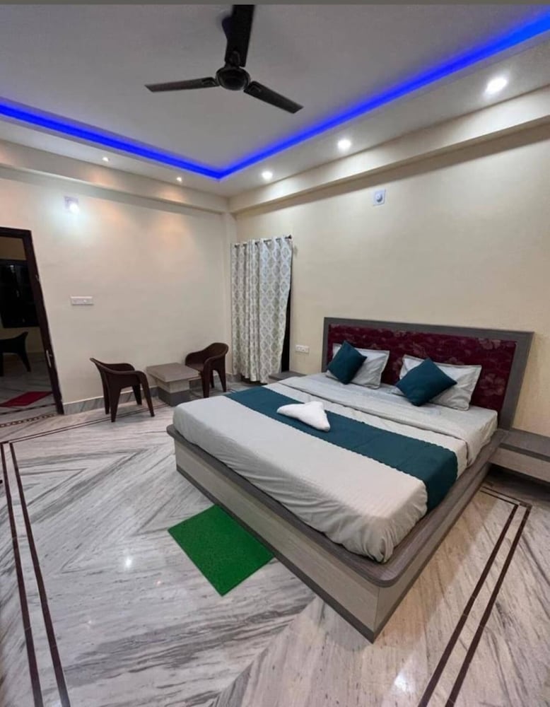 Deluxe Double Room, City View