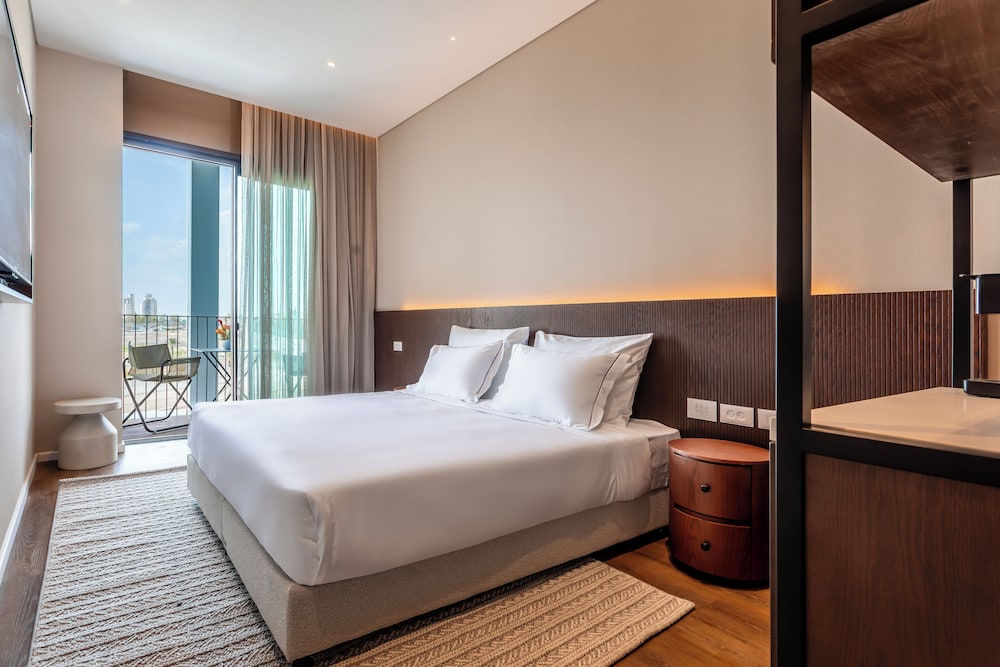 Superior Double Room, Balcony, City View