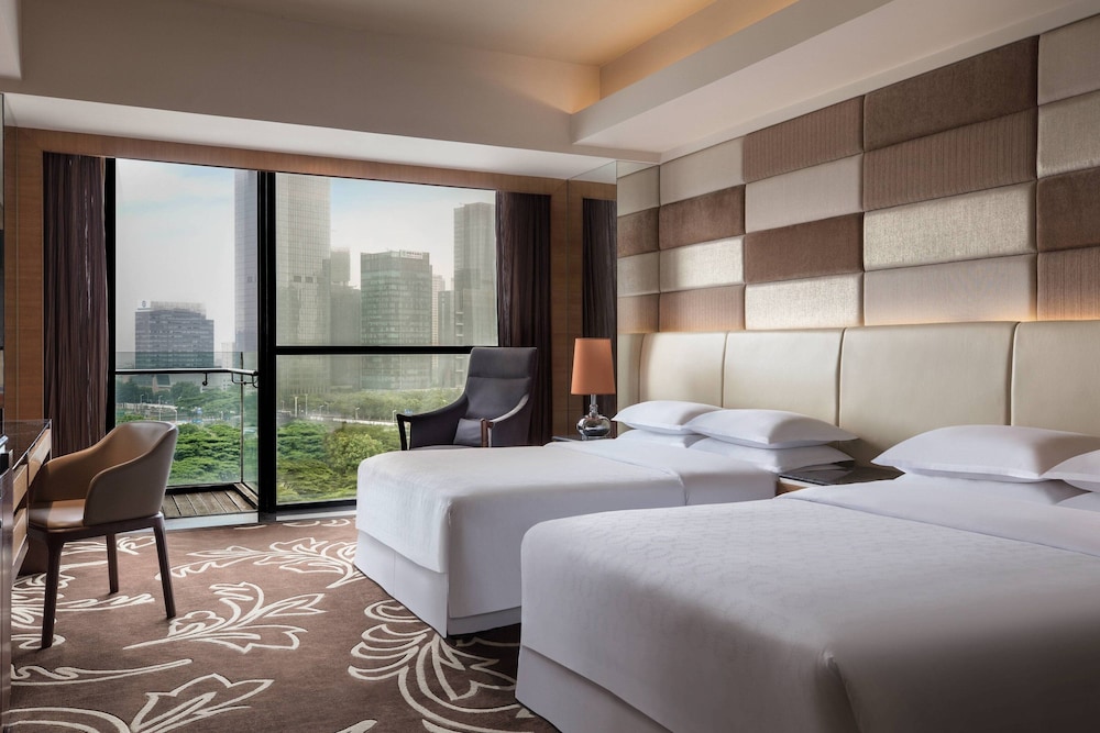 Club Room, 2 Twin Beds, City View - Photo 1