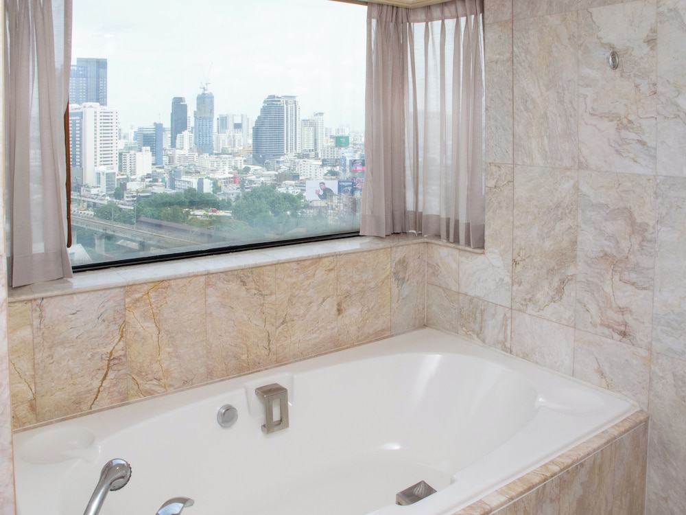 Honeymoon Room photo 1