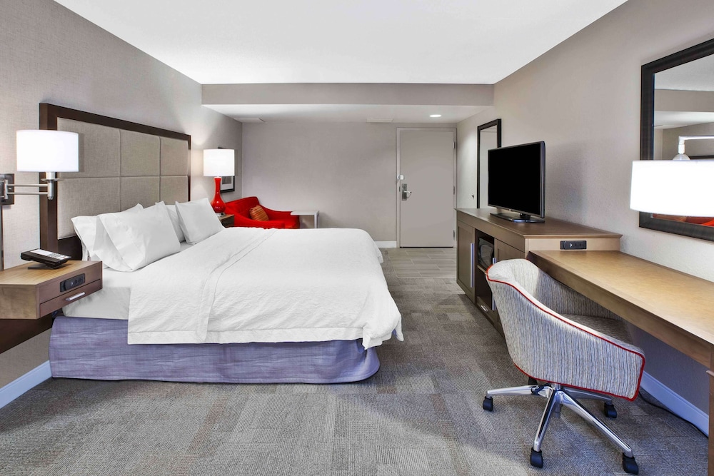 Room, 1 King Bed, Accessible, Non Smoking - Photo 2