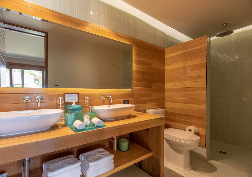 Sea Front Room With Refreshing Plunge Pool