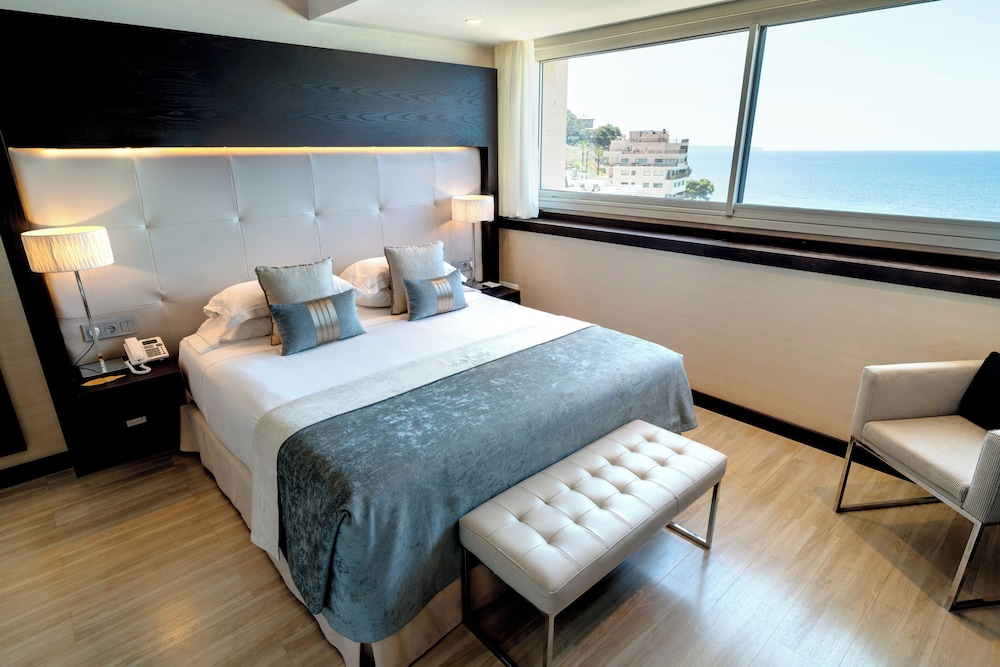 Penthouse Suite