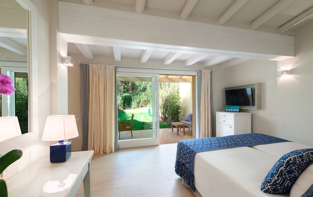Deluxe Bungalow photo 1