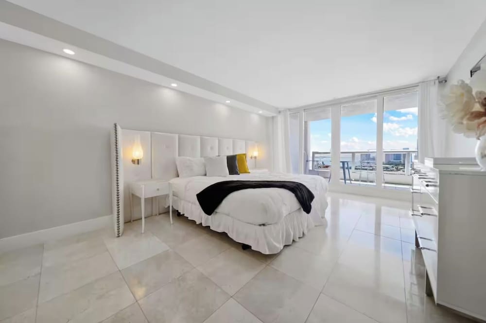 Penthouse, 2 Bedrooms photo 3