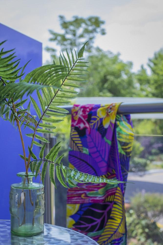 Relax in vibrant outdoor serenity and style.