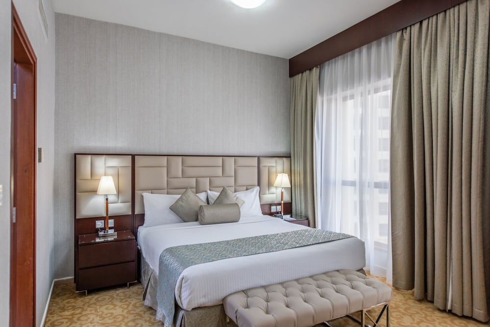 Premium One bedroom with Balcony photo 2