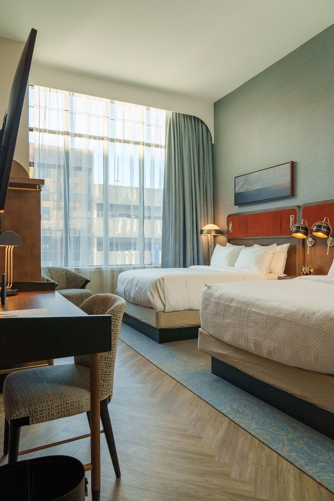 Room, 2 Queen Beds (Air) photo 1