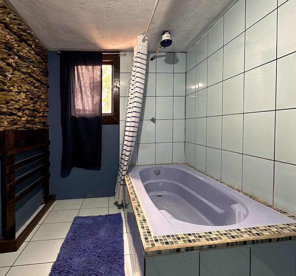 Deluxe Room, Private Bathroom, Mountain View photo 3