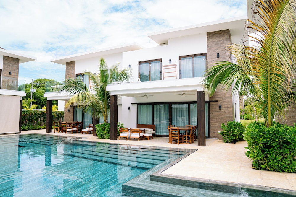 Premium Villa, Multiple Beds, Pool Access photo 1