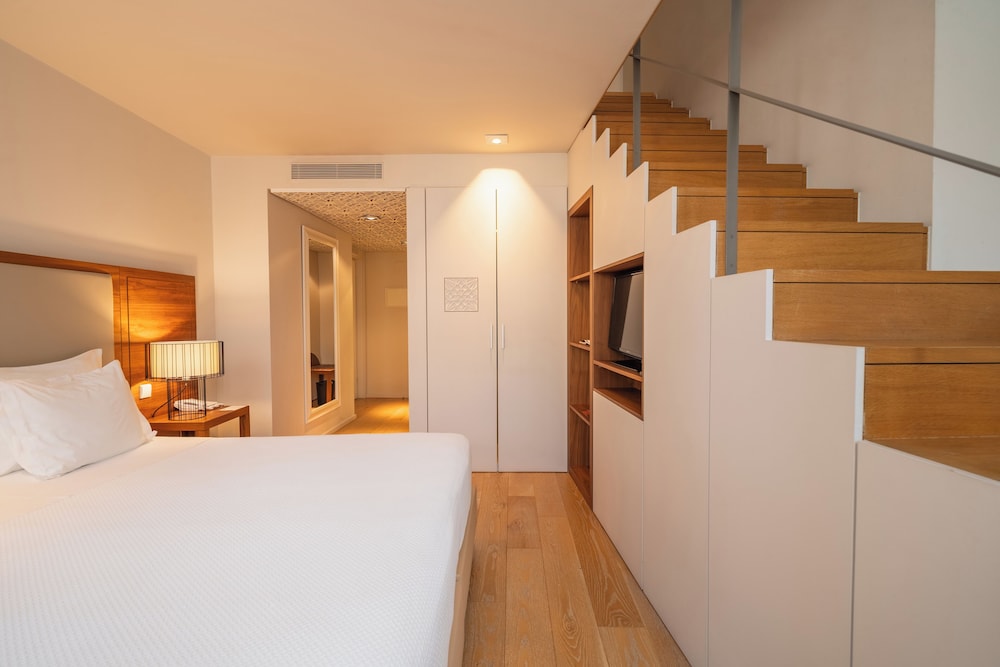 Classic Suite, 1 Bedroom thumbnail 5